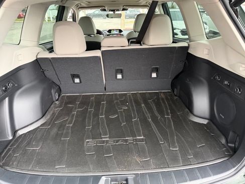 Used 2023 Subaru Forester Limited AWD/4WD image 7