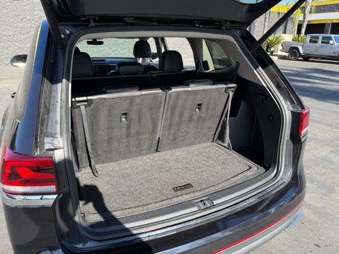 Used 2021 Volkswagen Atlas SE image 23