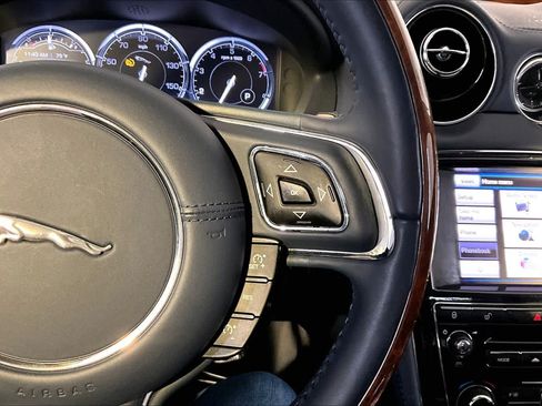 Used 2014 Jaguar XJ L Portfolio AWD/4WD image 24