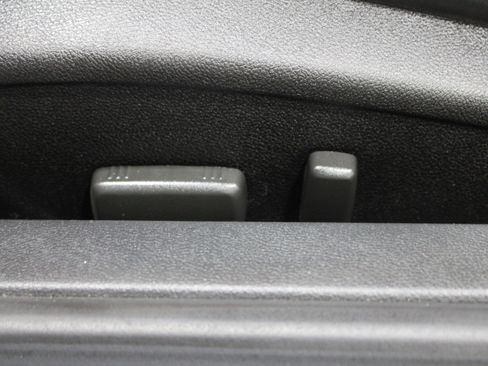Used 2010 Chevrolet Camaro SS RWD image 6
