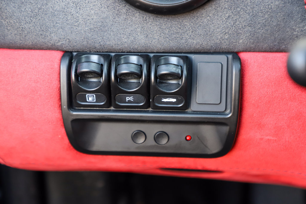 Used 2004 Ferrari 360 Challenge Stradale RWD image 41