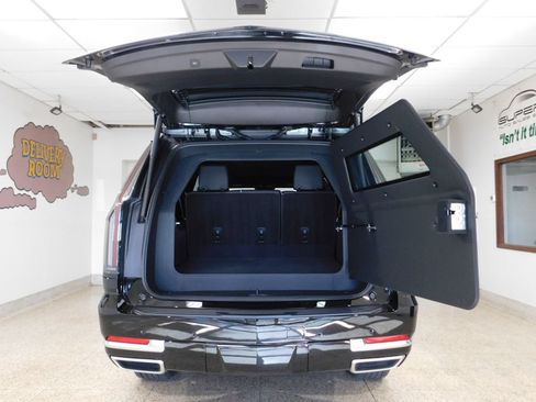 Used 2026 Cadillac Escalade ESV Luxury AWD/4WD image 84