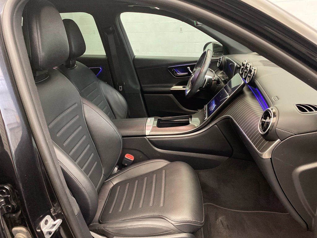 Used 2023 Mercedes-Benz GLC 300 image 11
