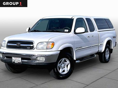Used 2002 Toyota Tundra Limited image 1