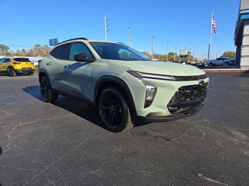 New 2026 Chevrolet Trax ACTIV w/ Driver Confidence Package image 2