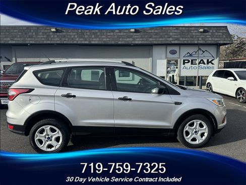 Used 2017 Ford Escape S image 8