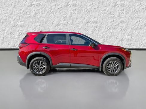 Used 2021 Nissan Rogue S FWD image 2
