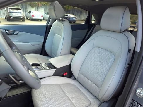 Used 2021 Hyundai Kona Limited image 26