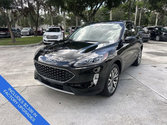 Used 2021 Ford Escape Titanium w/ Class II Trailer Tow Package AWD/4WD image 20