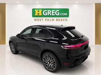 Used 2024 Porsche Macan AWD/4WD video 2