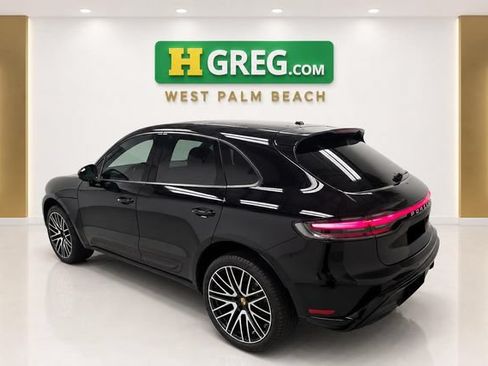 Used 2024 Porsche Macan AWD/4WD image 2
