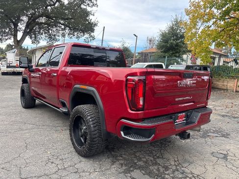 Used 2022 GMC Sierra 2500 Denali w/ Denali Ultimate Package AWD/4WD image 11