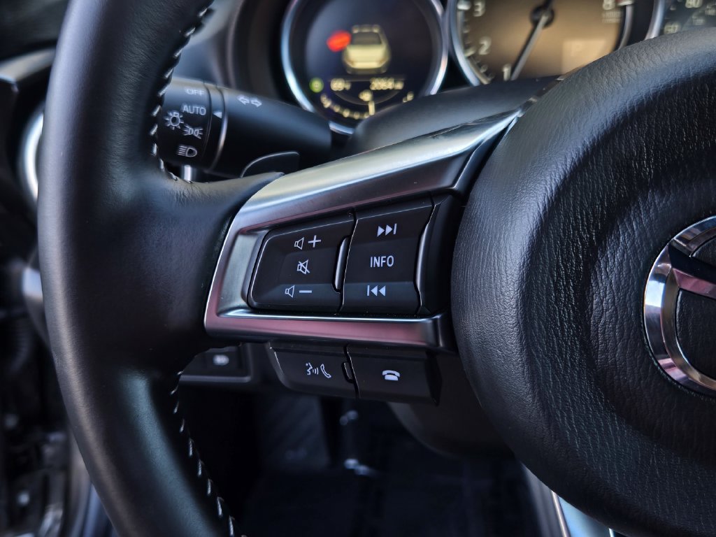 Certified 2025 MAZDA MX-5 Miata Grand Touring RWD image 23