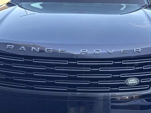 Certified 2024 Land Rover Range Rover Long Wheelbase SE AWD/4WD image 11