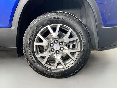 Used 2023 GMC Acadia SLE w/ Driver Convenience Package image 29