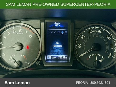 Used 2018 Toyota Tacoma TRD Off-Road image 12