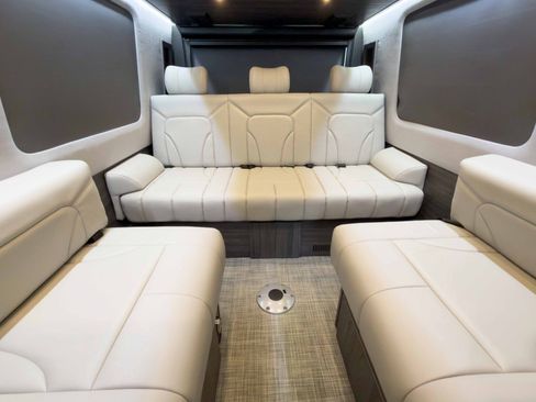 Used 2019 Mercedes-Benz Sprinter 170 image 10