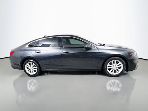 Used 2016 Chevrolet Malibu LT image 3