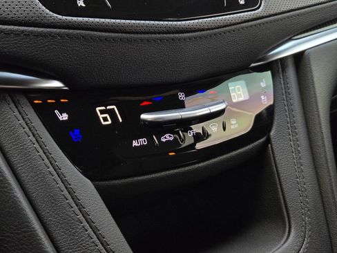 New 2026 Cadillac XT5 Sportv w/ LPO, Floor Liner Package image 21