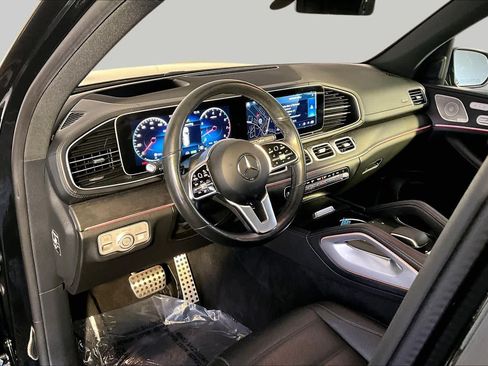 Used 2023 Mercedes-Benz GLS 580 4MATIC image 18