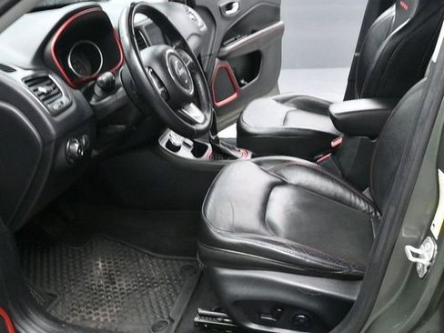 Used 2018 Jeep Compass Trailhawk w/ Leather Interior Group image 13