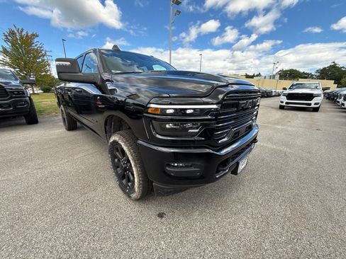 New 2026 RAM 2500 Laramie w/ Night Edition AWD/4WD image 7