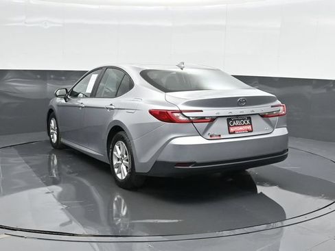 Used 2025 Toyota Camry LE FWD image 11