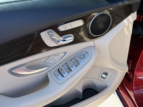 Used 2018 Mercedes-Benz C 300 Sedan w/ Parking Assist Package image 25