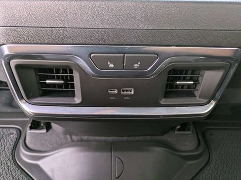 Used 2026 GMC Sierra 1500 Denali AWD/4WD image 16