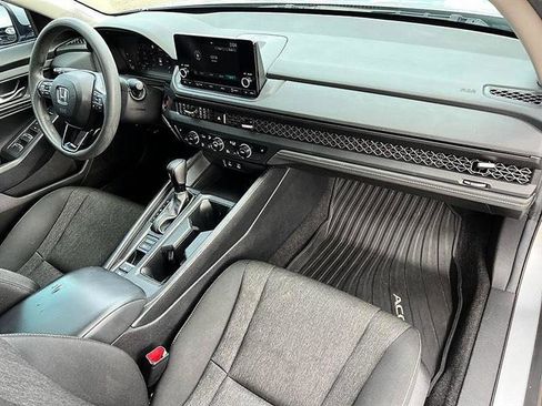 Used 2024 Honda Accord EX image 19
