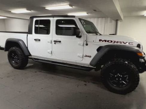 Used 2022 Jeep Gladiator Mojave w/ Cold Weather Group AWD/4WD image 2