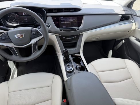 Certified 2023 Cadillac XT5 Premium Luxury image 16