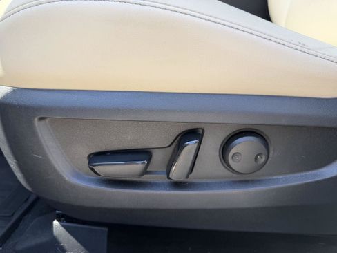 Used 2020 INFINITI QX50 Luxe FWD image 8