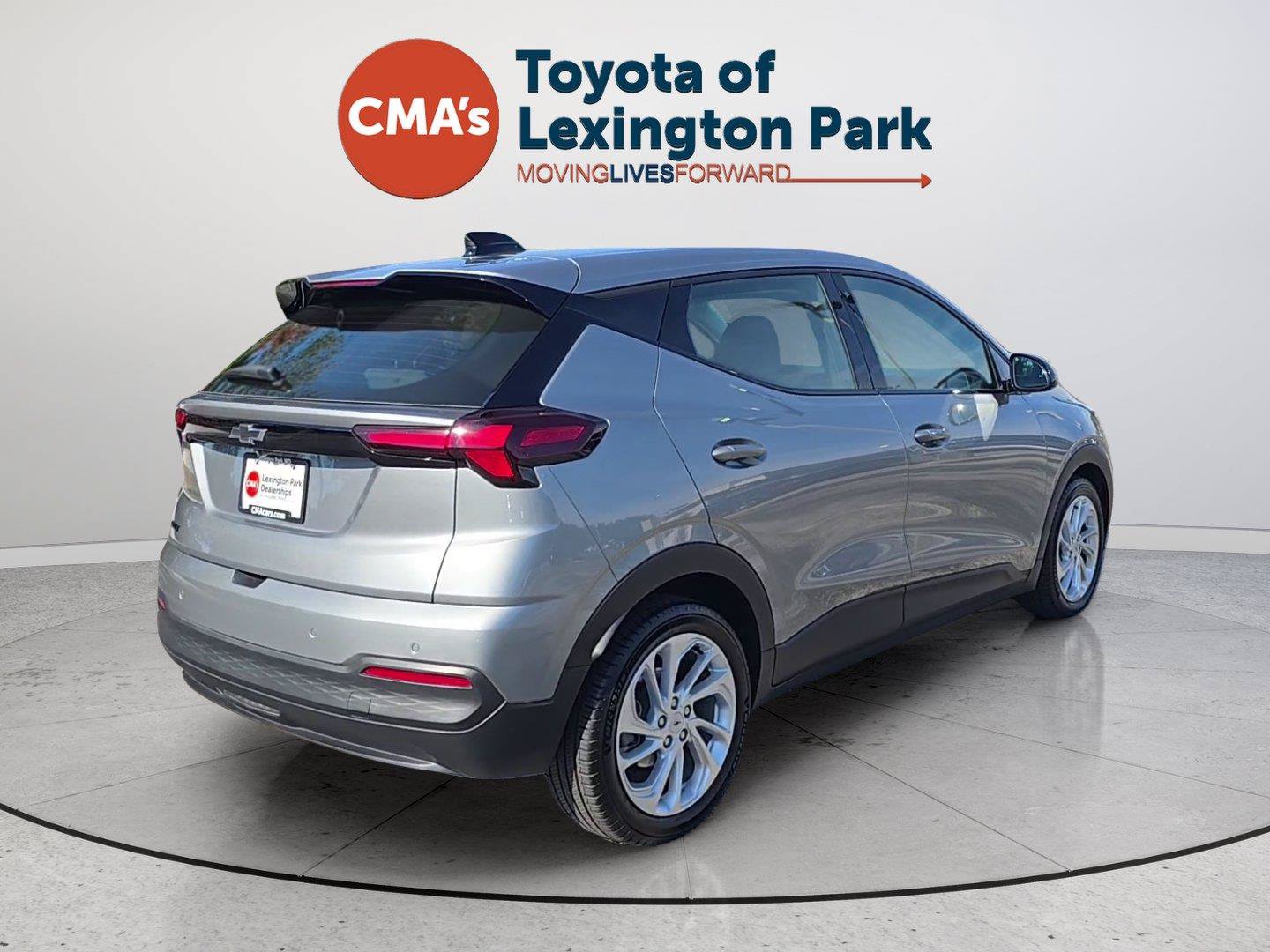 Used 2027 Chevrolet Bolt LT w/ Comfort Package FWD image 5