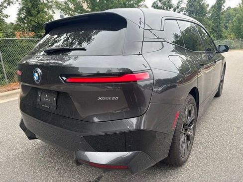 Used 2024 BMW iX xDrive50 w/ Premium Package AWD/4WD image 5