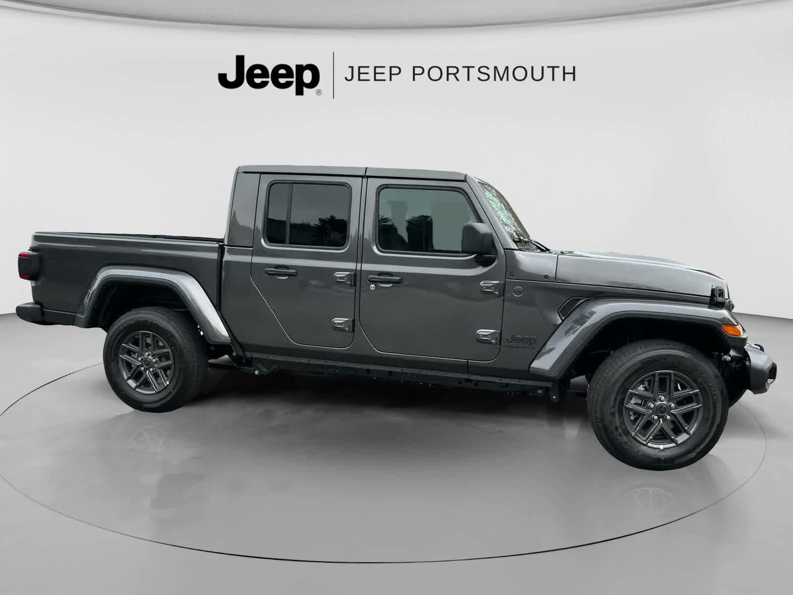 New 2026 Jeep Gladiator Sport AWD/4WD image 4