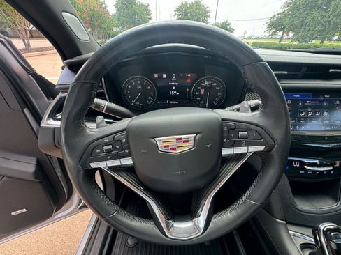 Used 2020 Cadillac XT6 Sport image 25