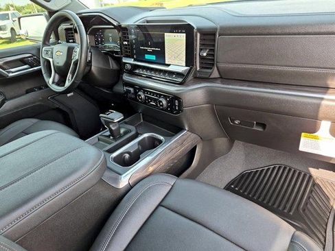 Certified 2024 Chevrolet Silverado 1500 LTZ w/ LTZ Convenience Package II AWD/4WD image 29