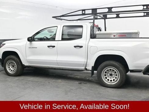 Used 2024 Chevrolet Colorado W/T w/ Safety Package RWD image 4