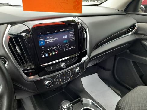 Used 2020 Chevrolet Traverse LT w/ LPO, Floor Liner Package AWD/4WD image 19