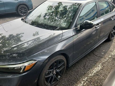 Used 2022 Honda Civic Sport image 4