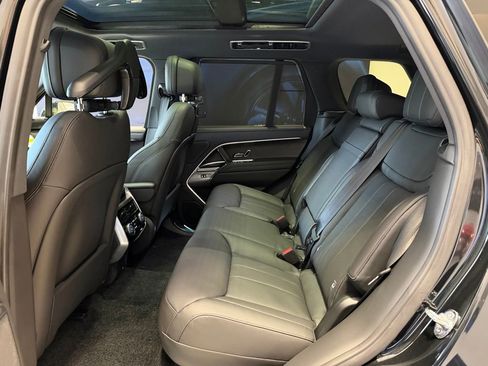 New 2025 Land Rover Range Rover SE AWD/4WD image 12