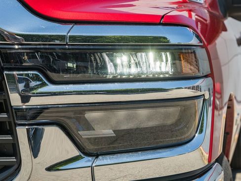 New 2026 RAM 2500 Big Horn AWD/4WD image 13