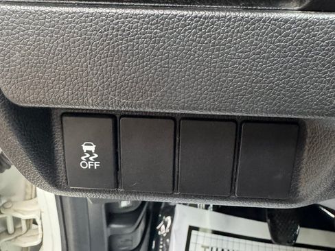 Used 2017 Honda Fit LX image 21