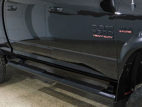 Used 2018 RAM 2500 Power Wagon w/ Leather & Luxury Group AWD/4WD image 11