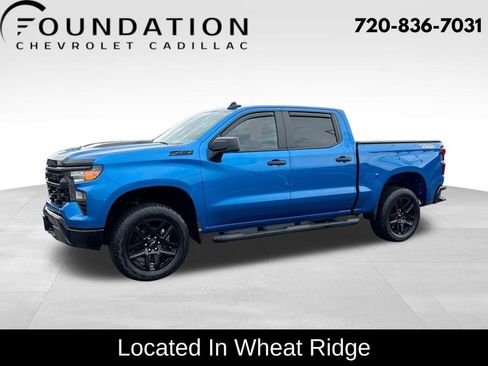 Used 2024 Chevrolet Silverado 1500 Custom Trail Boss w/ Turbomax Blackout Package AWD/4WD image 1
