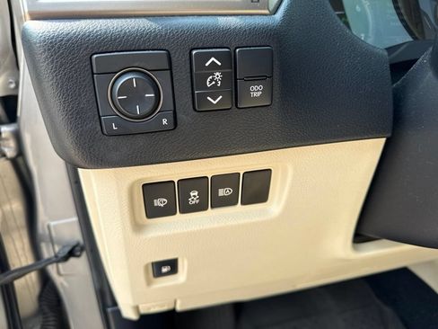 Used 2020 Lexus GX 460 Premium w/ Premium Package AWD/4WD image 20