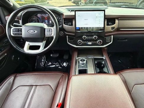 Certified 2024 Ford Expedition Limited image 28