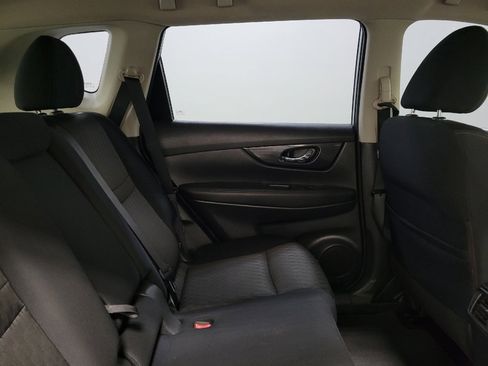 Used 2017 Nissan Rogue S AWD/4WD image 19