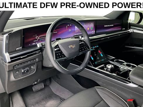 Used 2025 Cadillac Escalade Sport w/ Touring Package AWD/4WD image 15